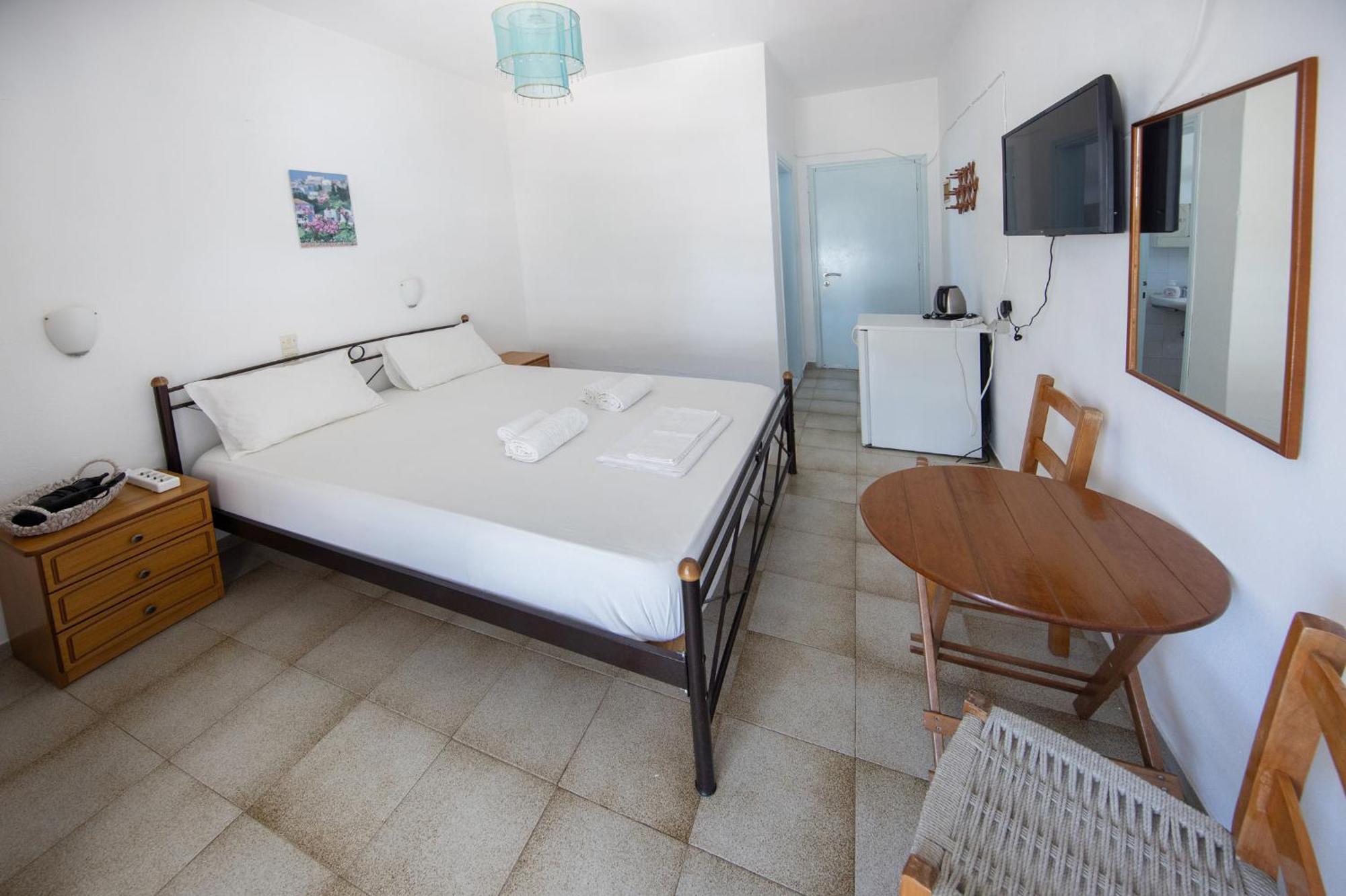 Nikos Rooms Votsi  Zewnętrze zdjęcie