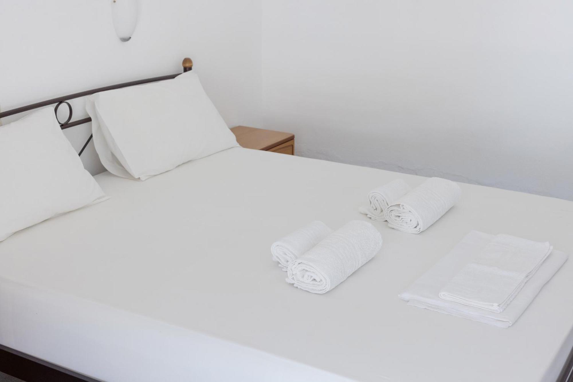 Nikos Rooms Votsi  Zewnętrze zdjęcie